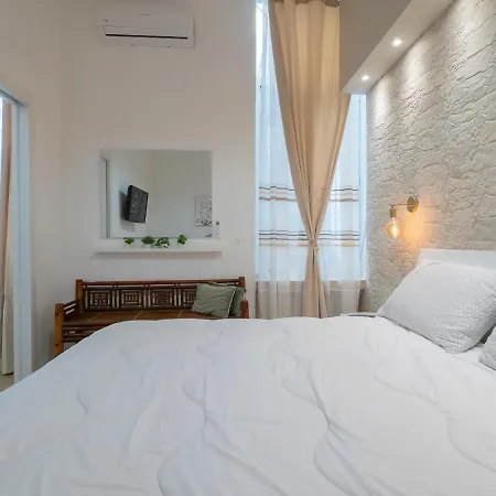Διαμέρισμα Luxury White Loft Orti 14 *