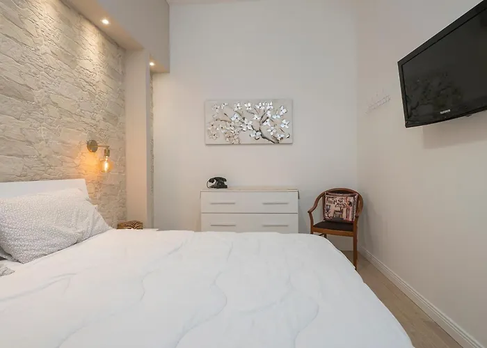 Luxury White Loft Orti 14 Apartment